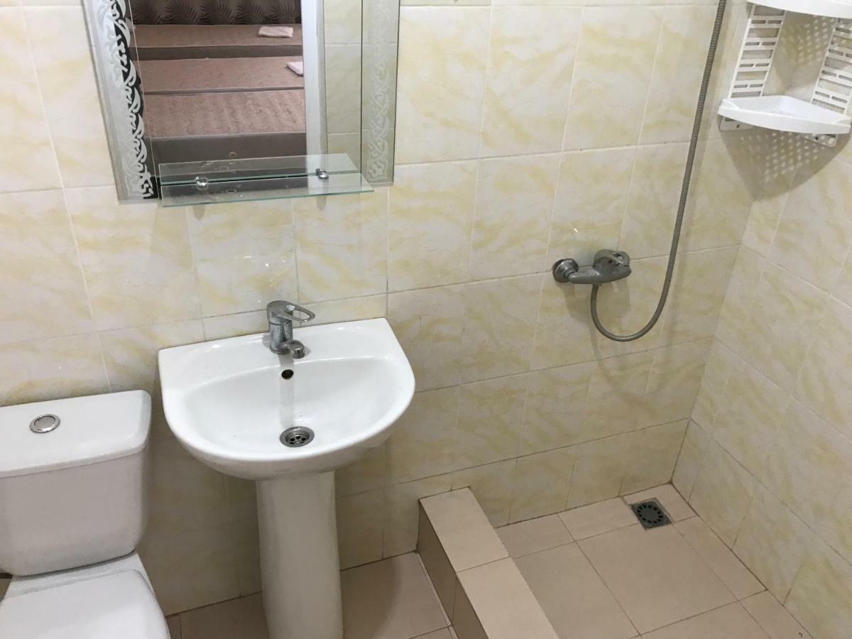 加格拉 Ainar酒店 外观 照片